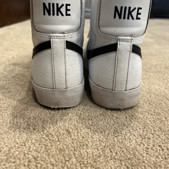 Youth Nike Blazer Mid ‘77 - Picture 5 of 9